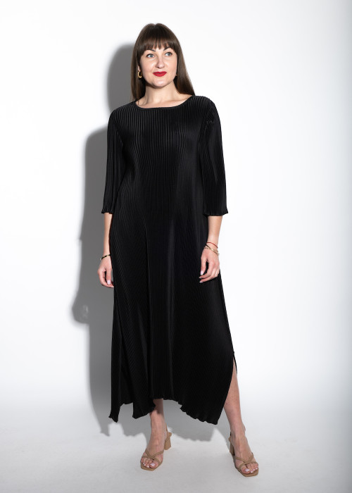 Чорна сукня пліссе від  італійського брендуaNo-Na