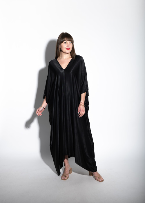 Чорна довга сукня з шовку та віскози з кишенями італійського бренду  No-Na