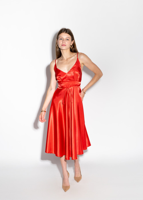 Яркое платье длины макси итальянского бренда Rinascimento