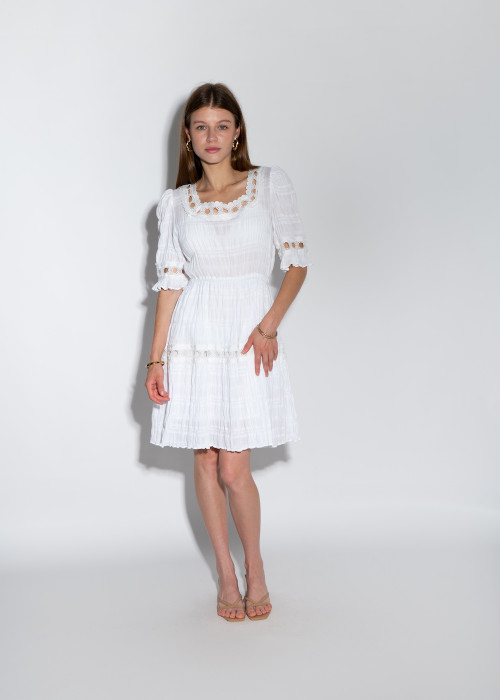 Белое лёгкое короткое платье с вырезом итальянского бренда J-Claire