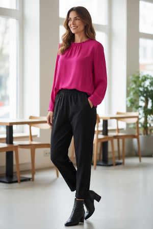 Блуза из вискозы с декоративной отделкой горловины цвет фуксия Dixie