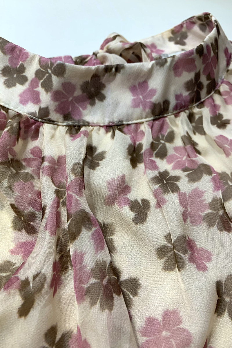 Блуза из вискозы с нежным цветочным принтом Dixie