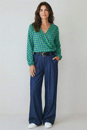 Джемпер из вискозы с V-образным вырезом с абстрактным рисунком Dixie