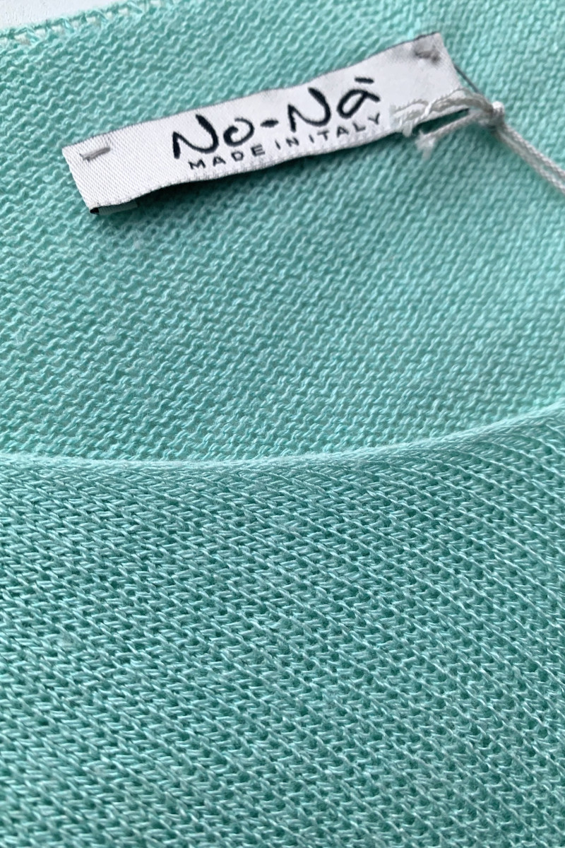 Джемпер из вискозы свободного кроя с V-образным вырезом нежно мятного цвета No-Na