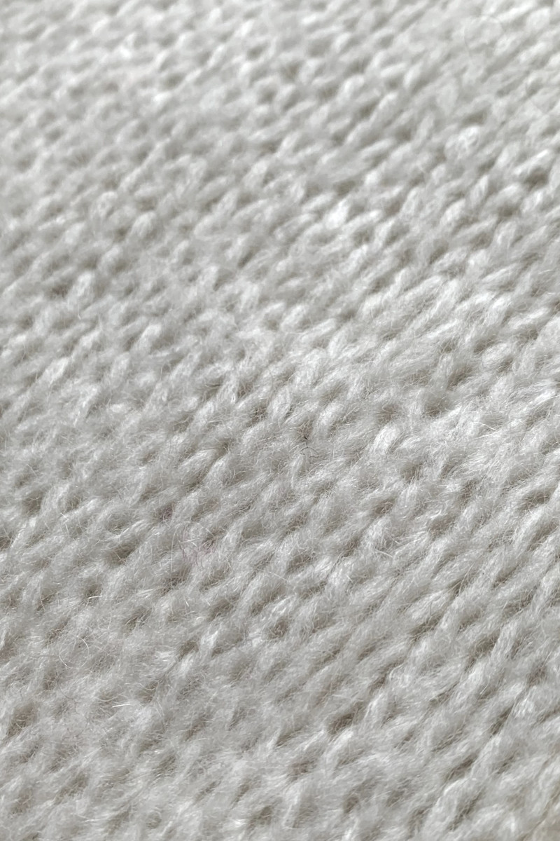 Молочный свитер из мохера и шерсти No-Na