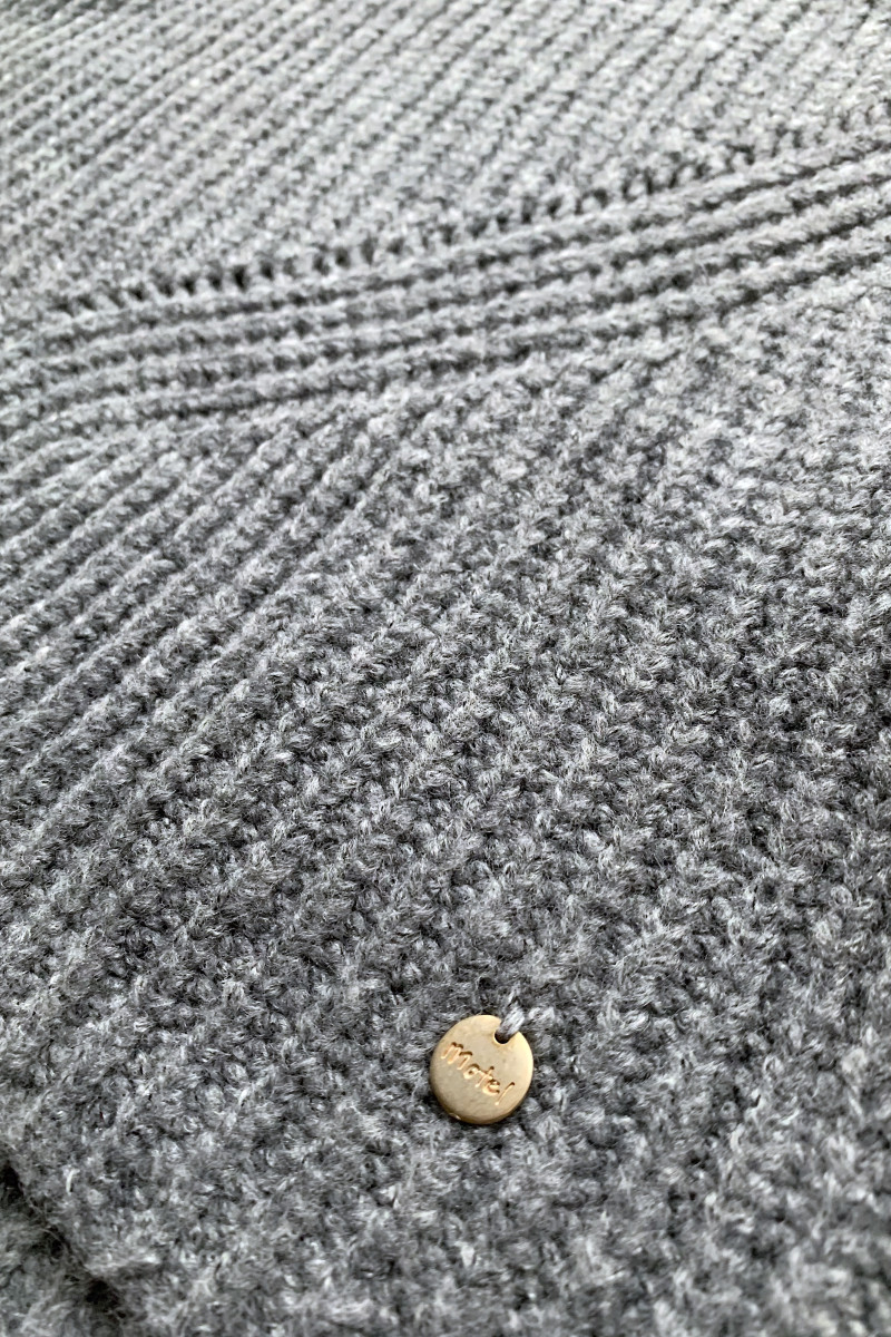 Серый джемпер из вискозы и шерсти ламы свободного кроя Motel