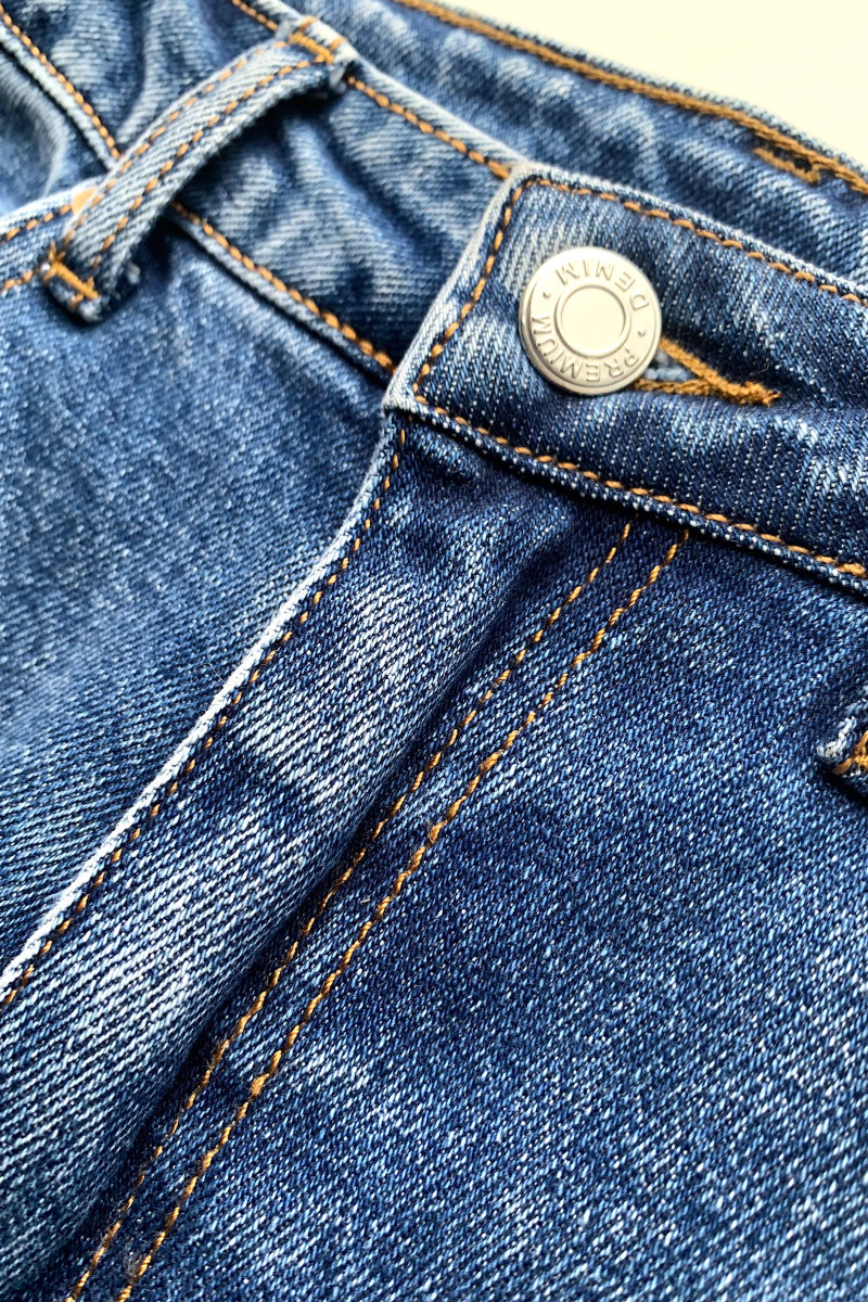 Классические джинсы с удобной посадкой и карманами Joleen 