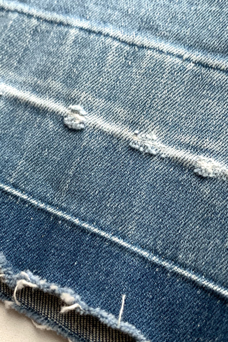 Светло‑голубые джинсы прямого кроя Rinascimento