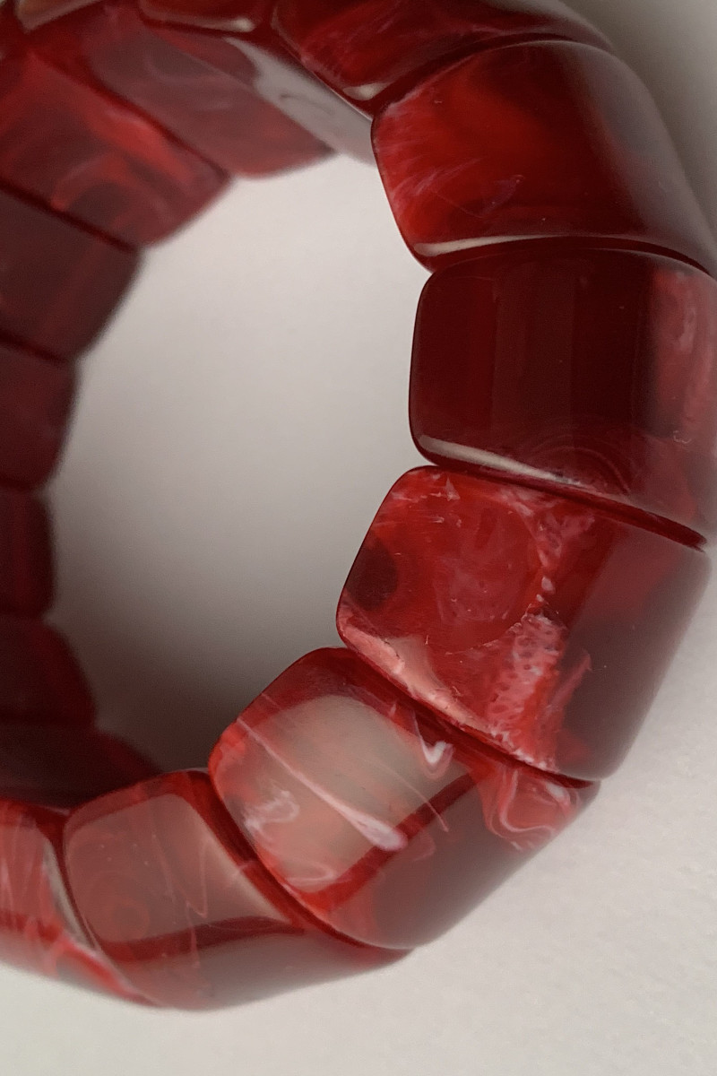 Стильный браслет винного цвета Motel