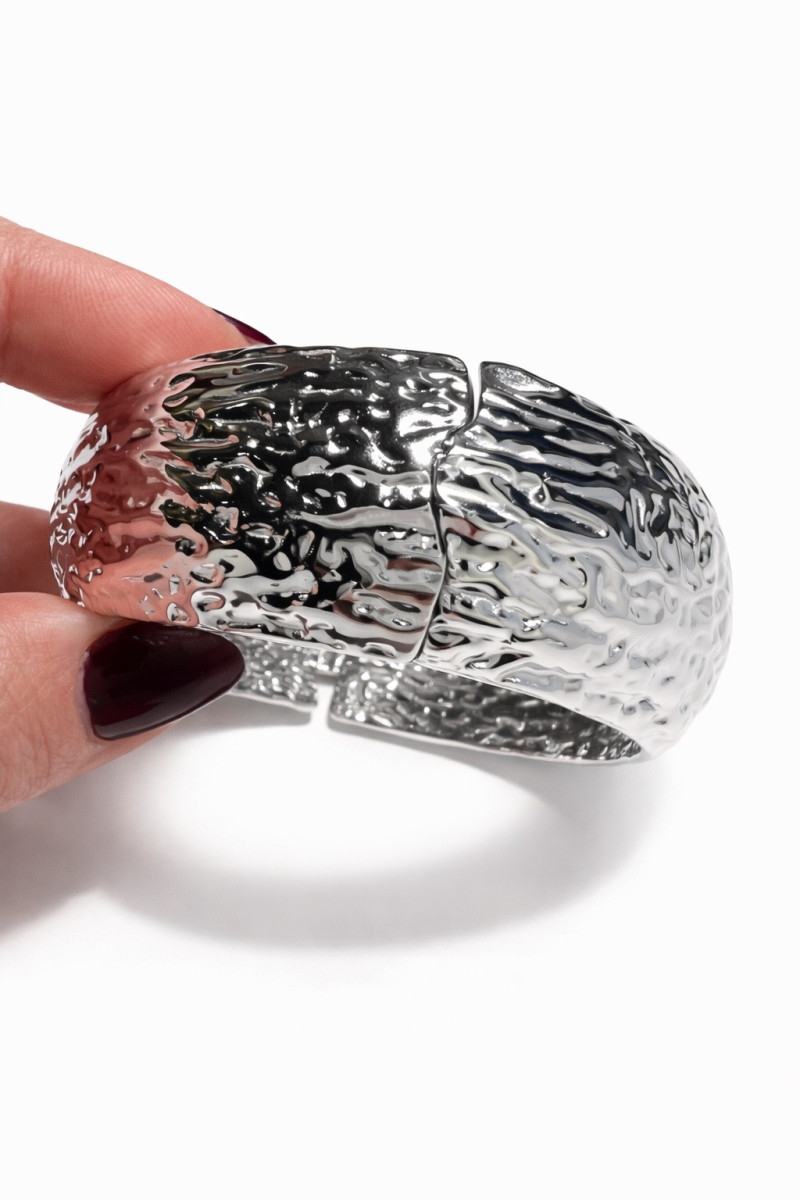 Металлический браслет с фактурной поверхностью Dixie