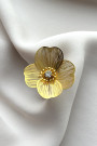 Золотое дизайнерское кольцо-цветок с кристаллом итальянского бренда Motel