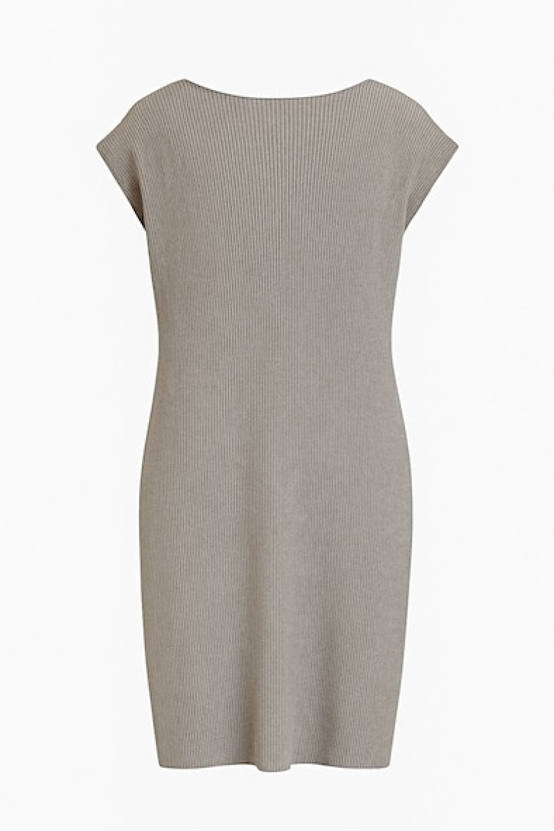 Платье прямого кроя из вискозы итальянского бренда J-Claire