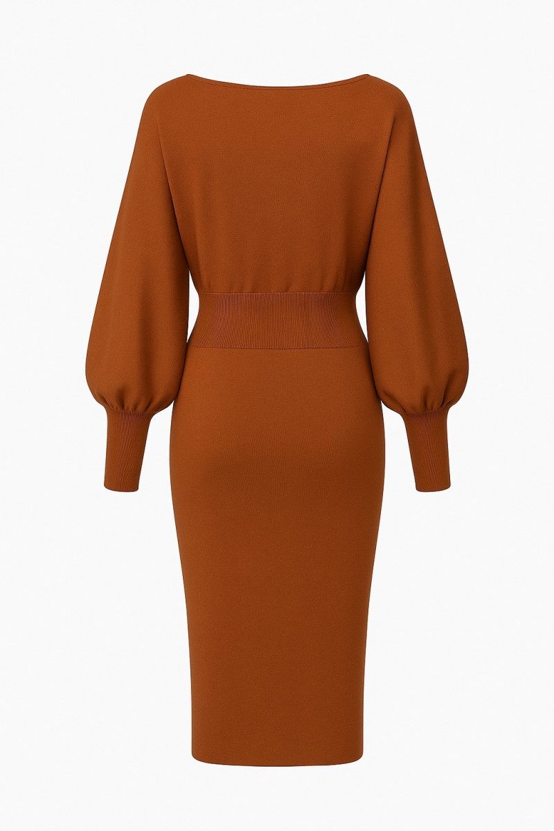 Карамельное трикотажное платье миди итальянского бренда Joleen