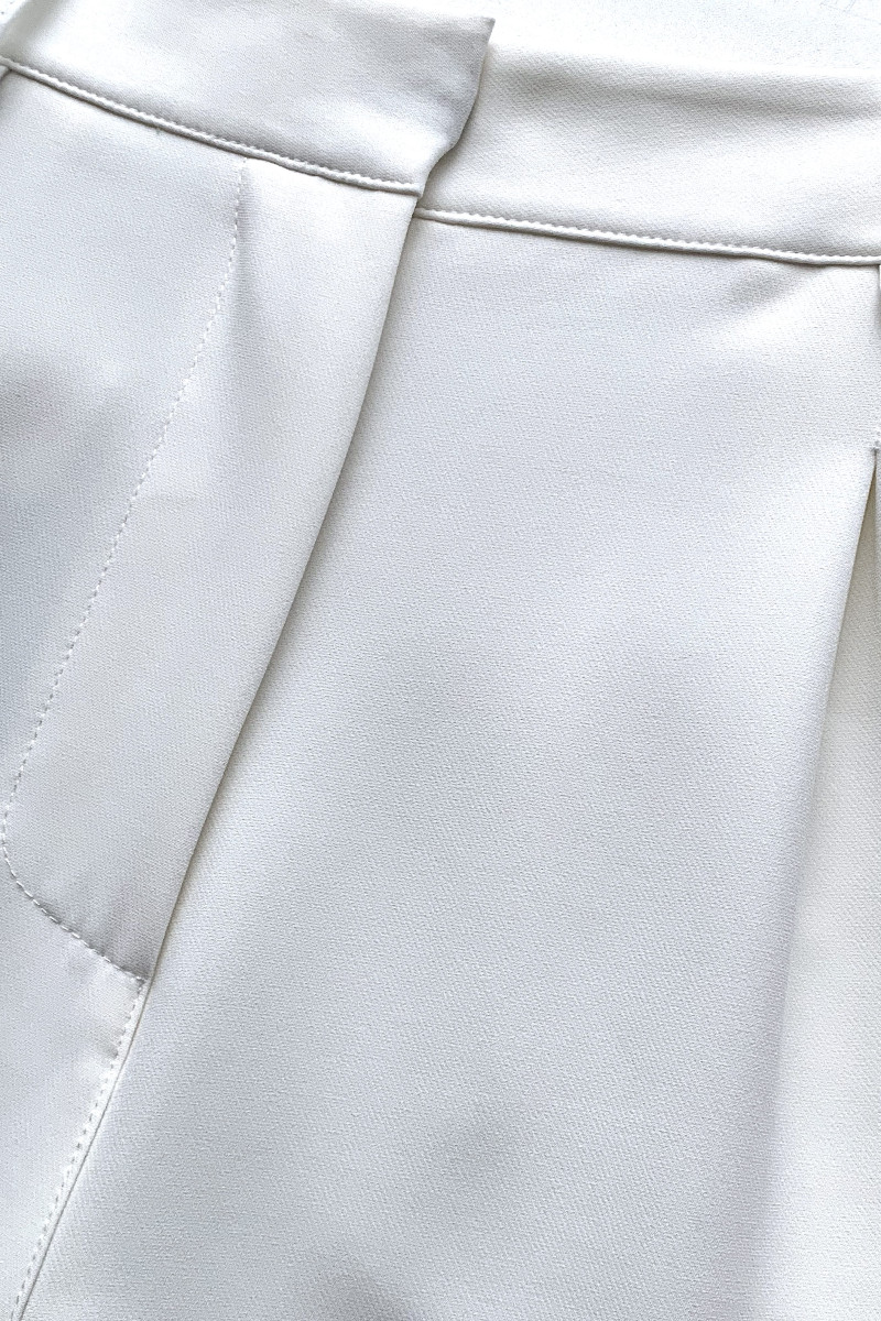 Белые брюки палаццо с карманами Joleen