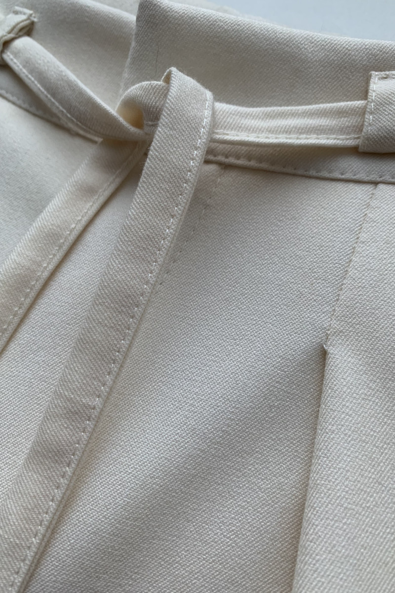 Брюки из вискозы молочного цвета с карманами Dixie