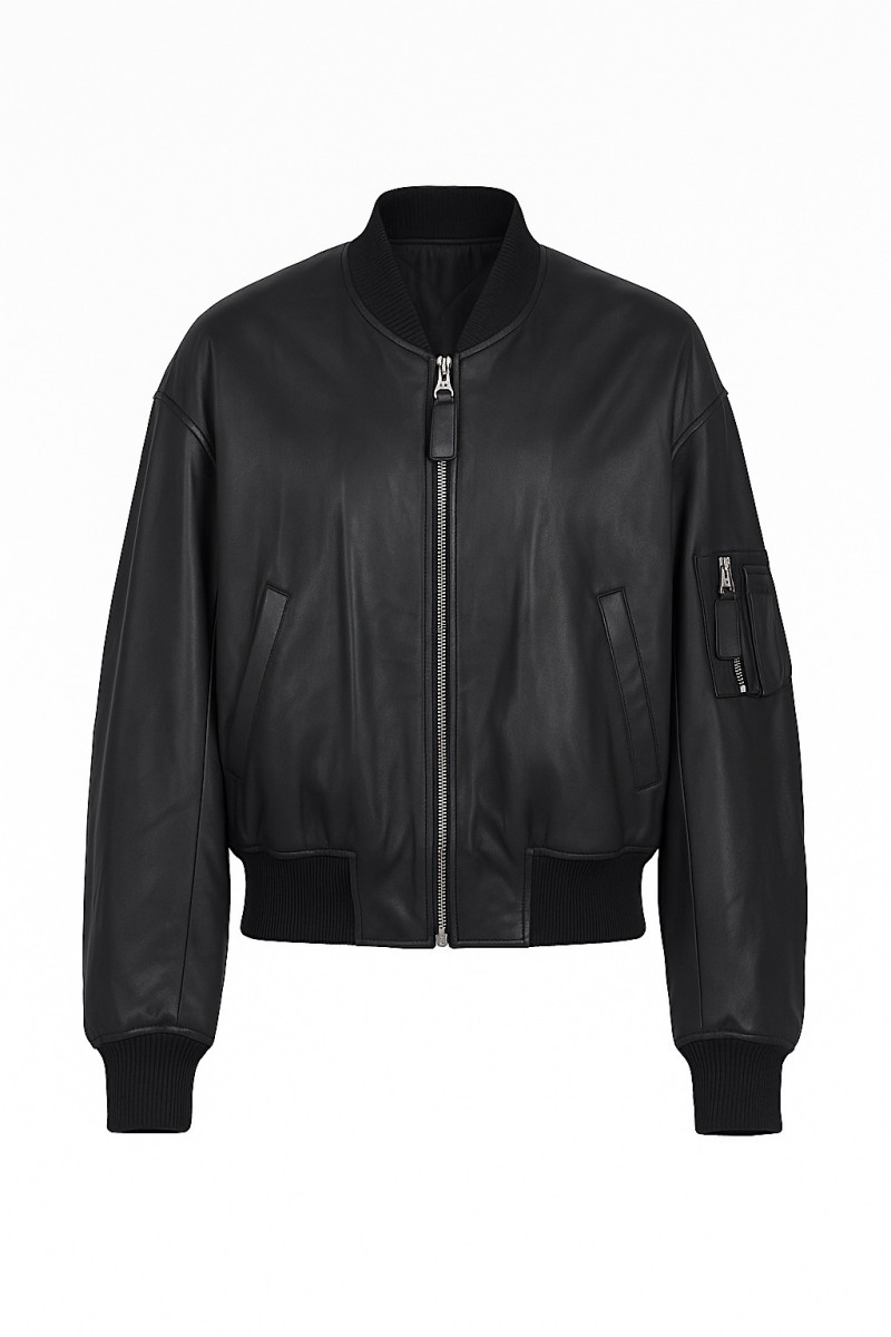 Чёрная куртка с эко-кожи итальянского бренда Dixie