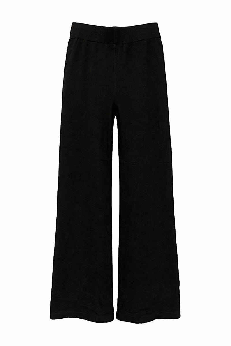 Чёрный костюм из мягкого трикотажа Vicolo