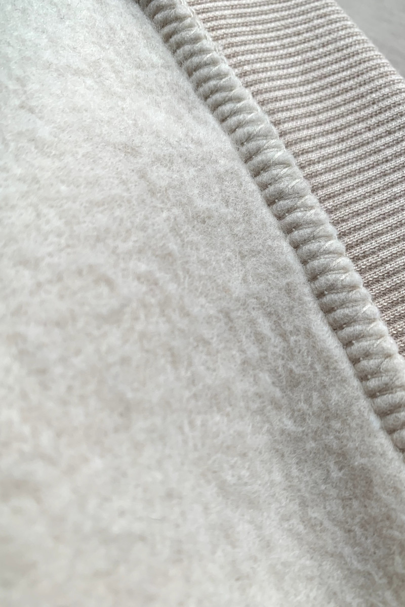 Бежевый костюм на флисе с худи и брюками Dixie