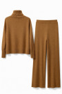 Костюм из вискозы со средней посадкой карамельного цвета No-Na