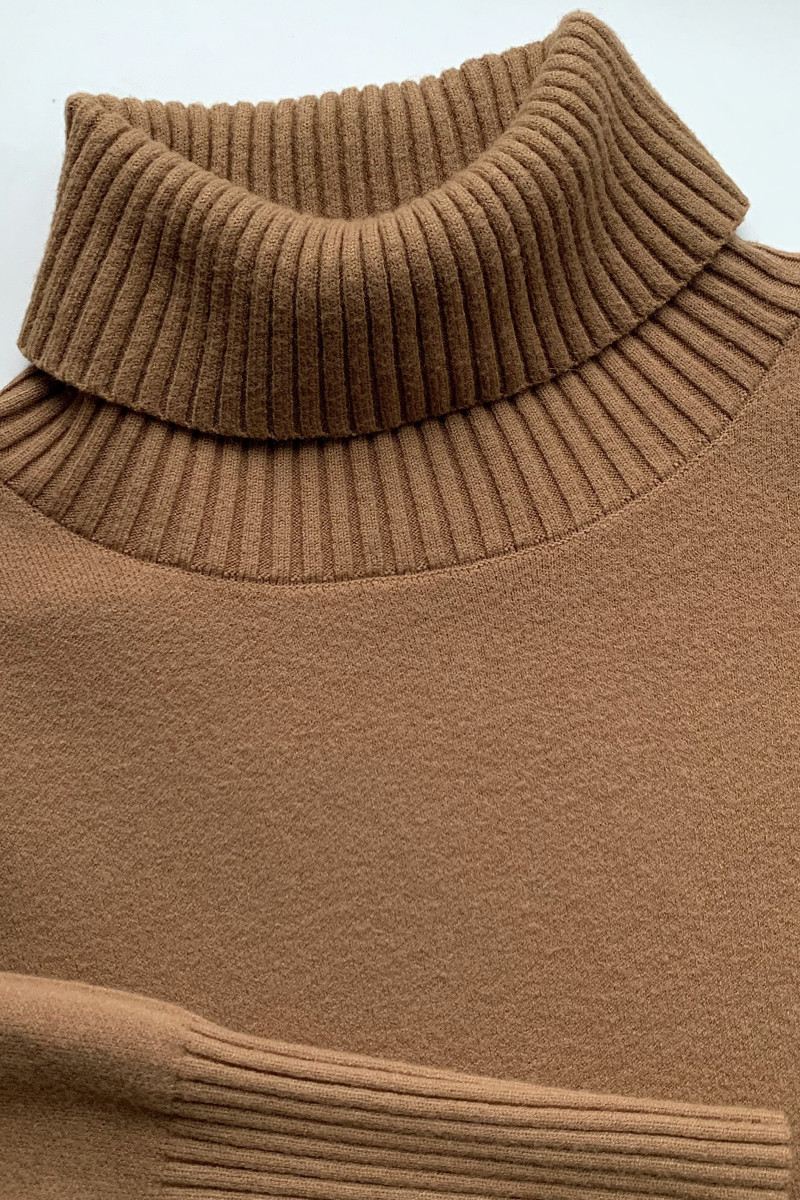 Костюм из вискозы со средней посадкой карамельного цвета No-Na