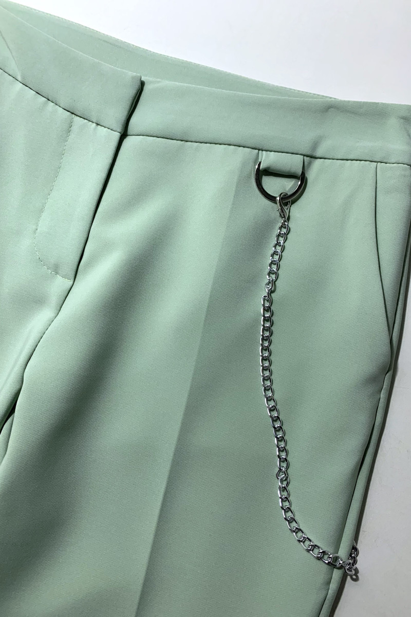 Костюм в мятном оттенке с приталенным жакетом Live