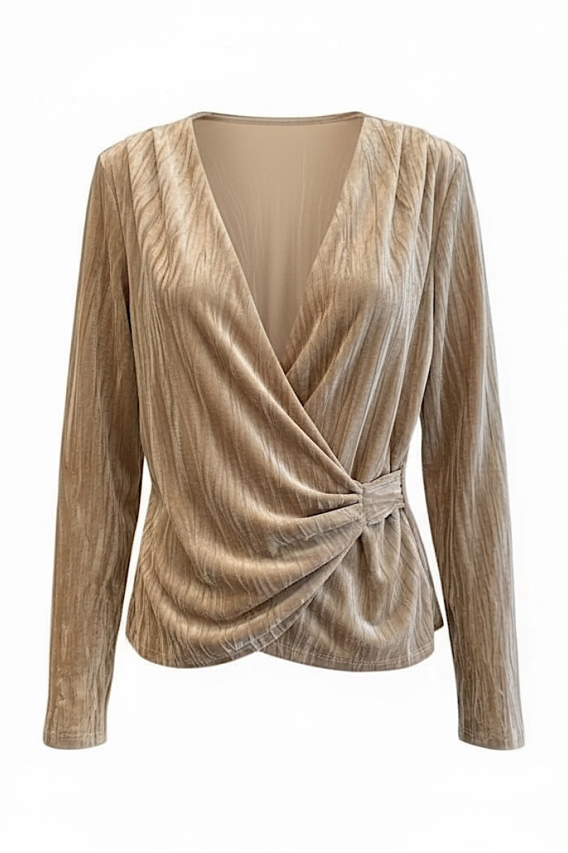 Бежевая бархатная блуза итальянского бренда  Motel