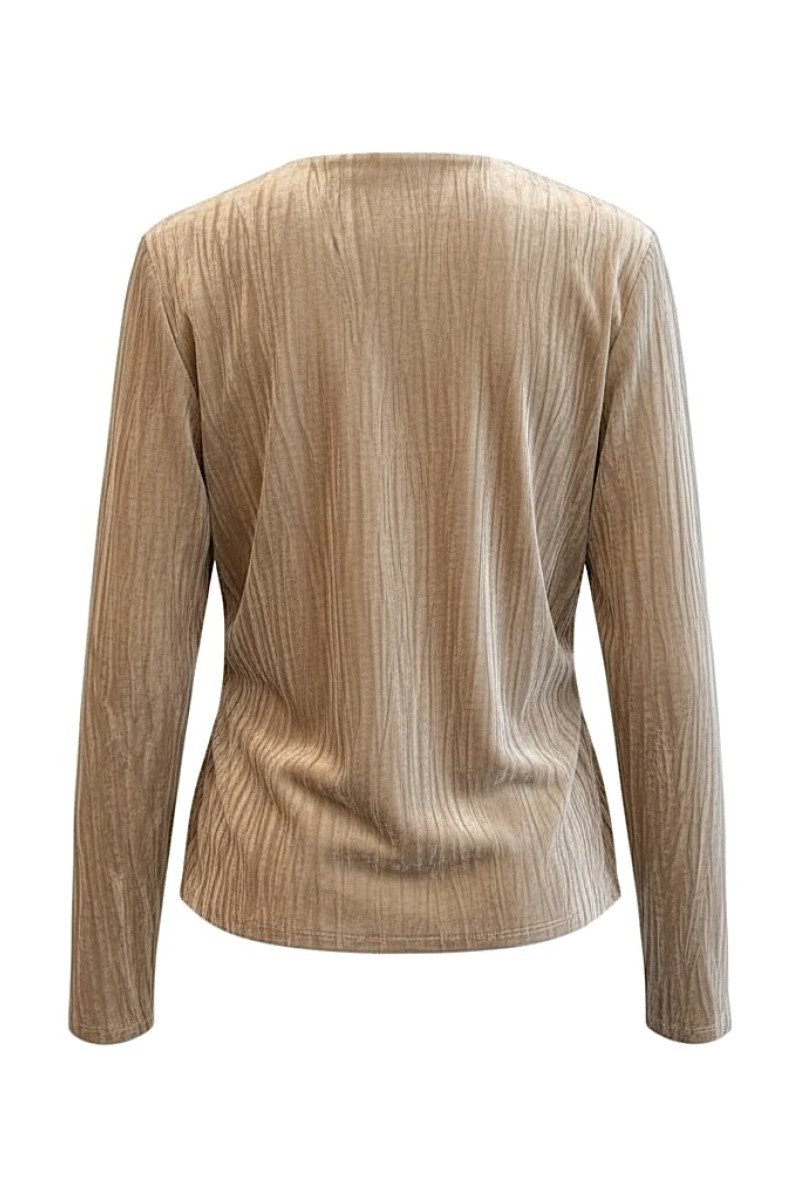 Бежевая бархатная блуза итальянского бренда  Motel