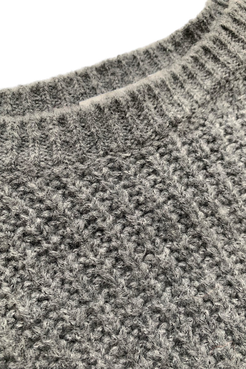 Женский серый тёплый свитер с шерстью ламы и вискозой итальянского бренда Motel