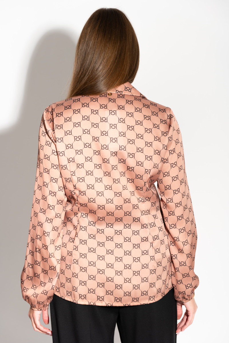 Нежно розовая блуза с принтом итальянского бренда Rinascimento