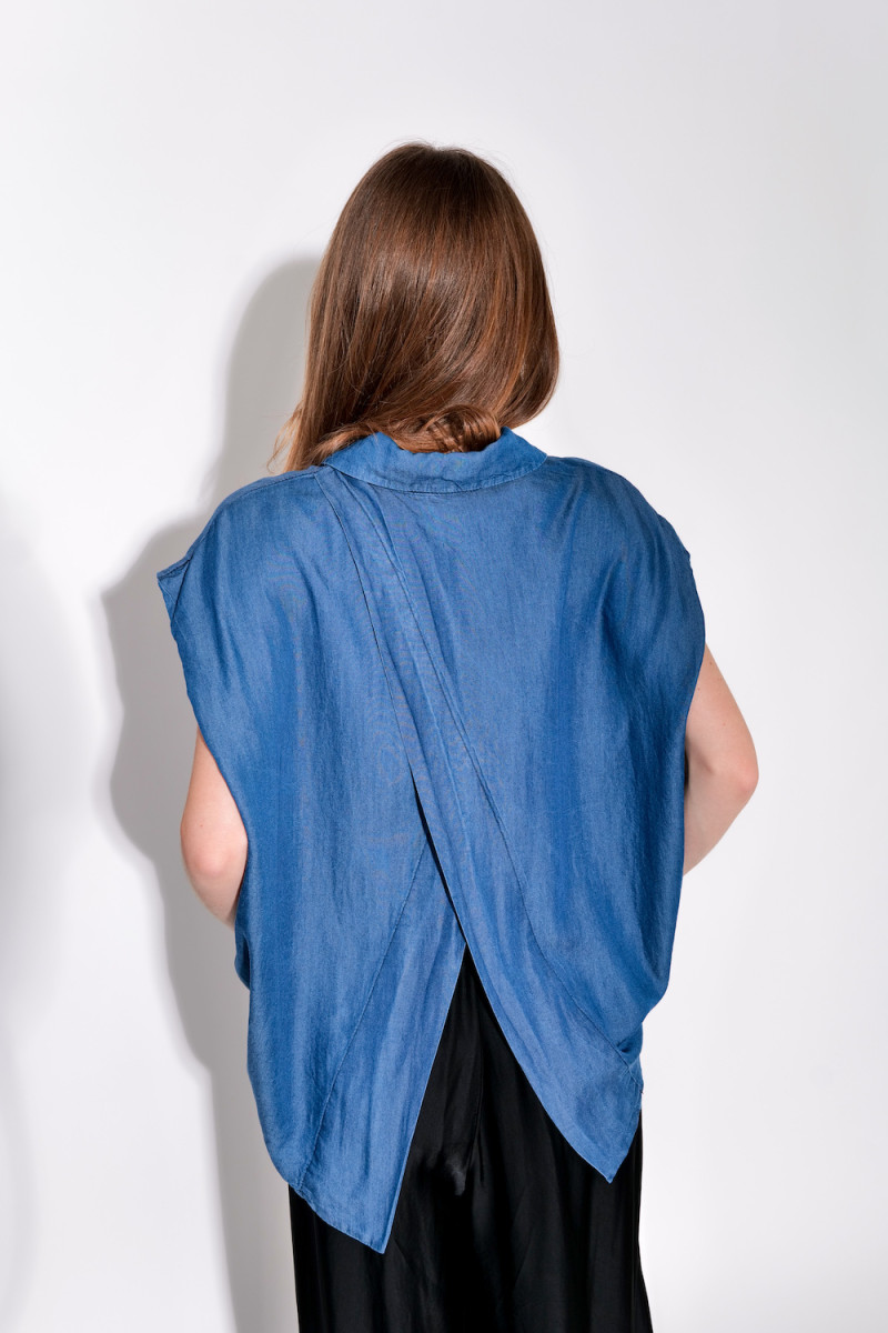 Синяя блуза из лиоцелла с открытой спиной No-Na