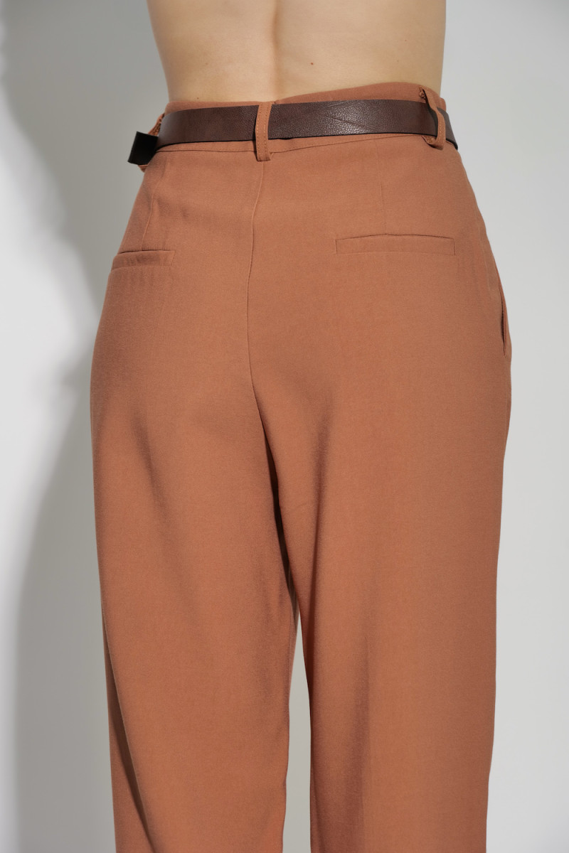 Брюки из вискозы с поясом терракотового цвета итальянского бренда Dixie