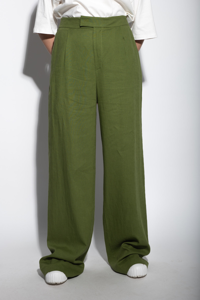 Летние зелёные брюки из льна и вискозы итальянского бренда Dixie