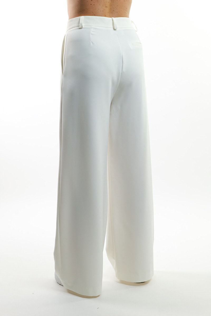 Белые брюки палаццо итальянского бренда  Joleen