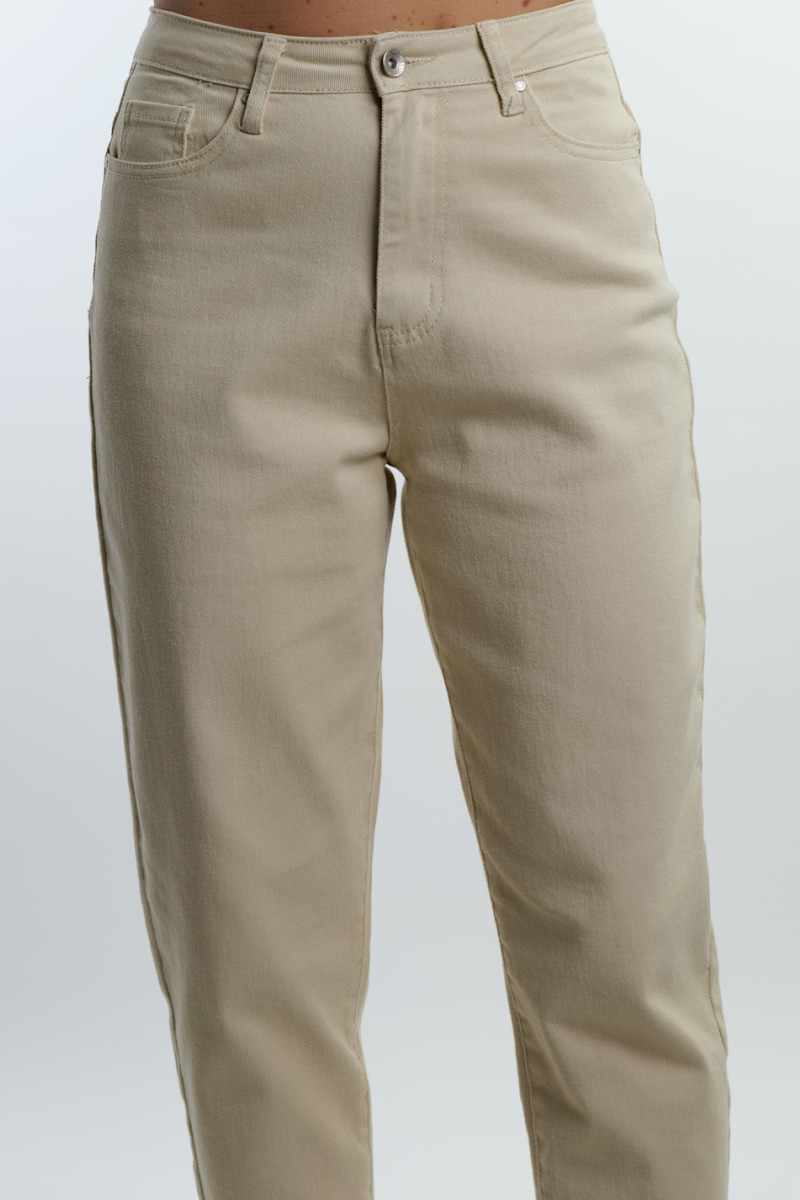 Бежевые джинсы момы итальянского бренда Dixie