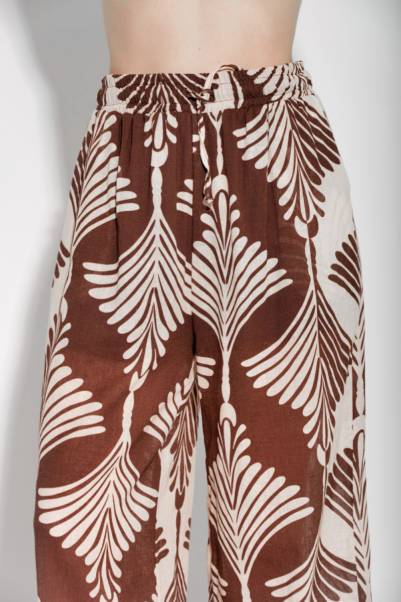 Костюм брюки с рубашкой итальянского бренда Dixie