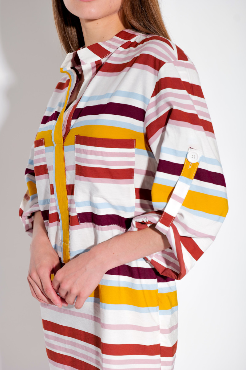 Рубашечное платье в цветную полоску итальянского бренда Imperial