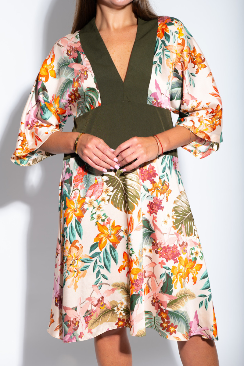 Платье с цветочным принтом и рукавами 3/4 итальянского  бренда Imperial