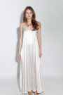 Молочное длинное платье  итальянского бренда No-Na