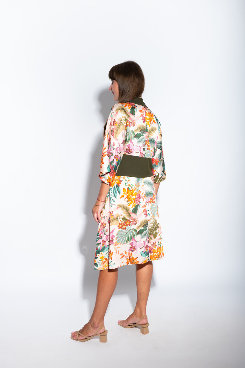 Платье с цветочным принтом и рукавами 3/4 итальянского  бренда Imperial