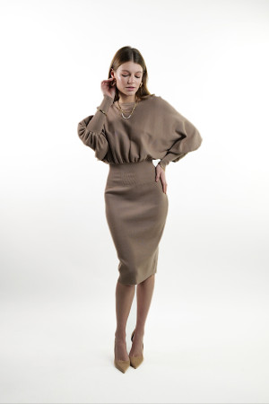 Бежевое платье миди итальянского бренда Joleen