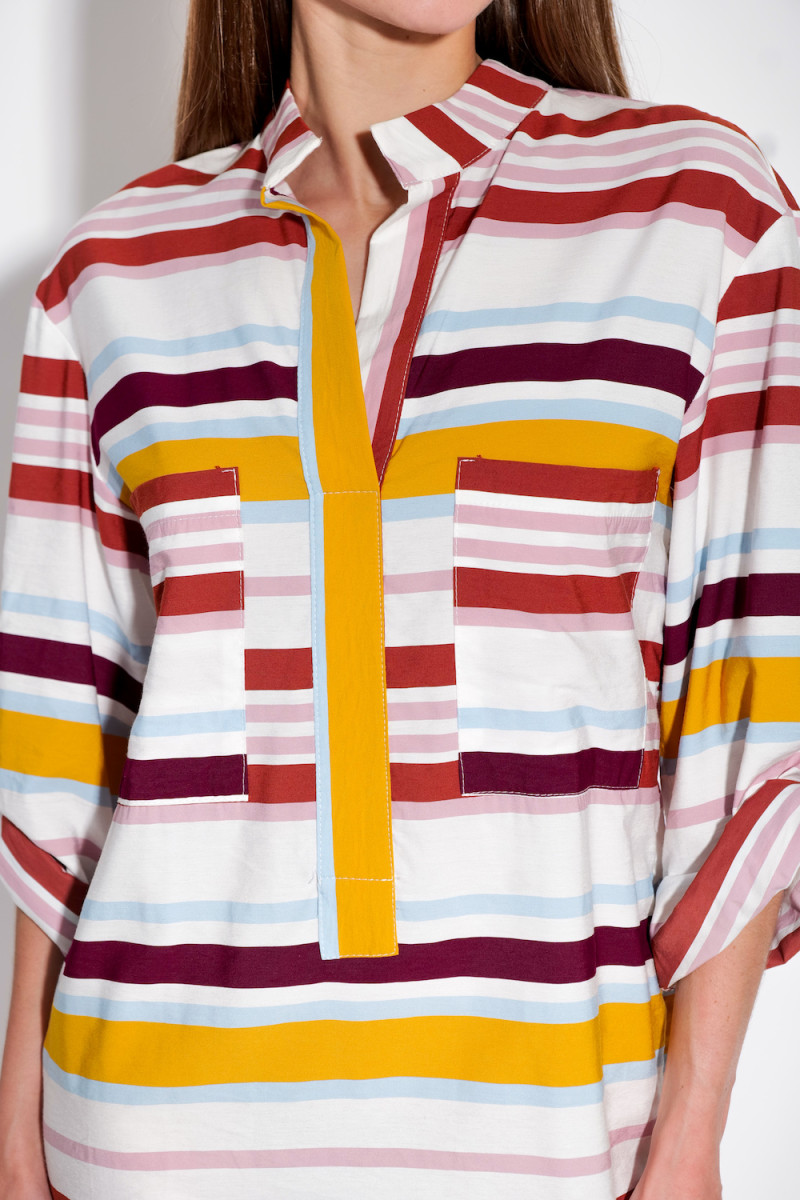 Рубашечное платье в цветную полоску итальянского бренда Imperial