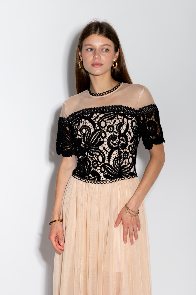 Нежное платье длины макси итальянского бренда Imperial