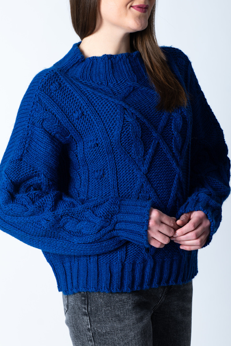 Джемпер цвета электрик итальянского бренда  Dixie