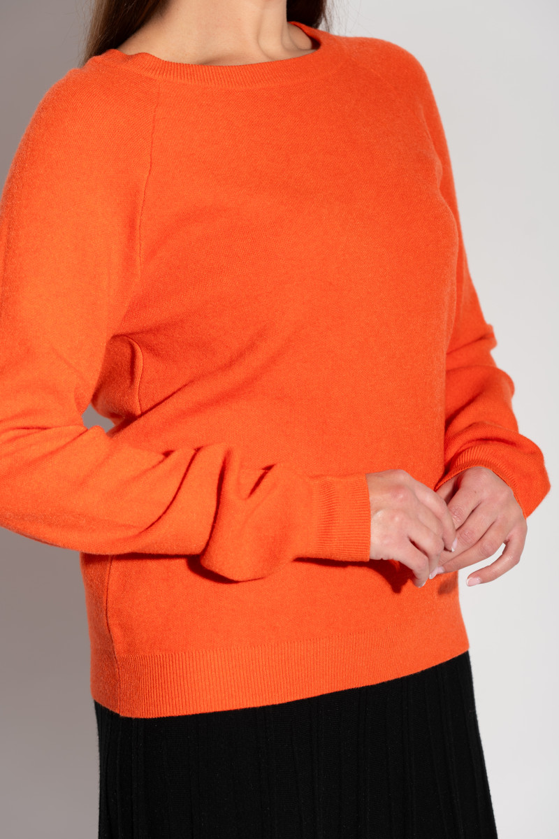 Оранжевый джемпер с вискозы итальянского бренда No-Na