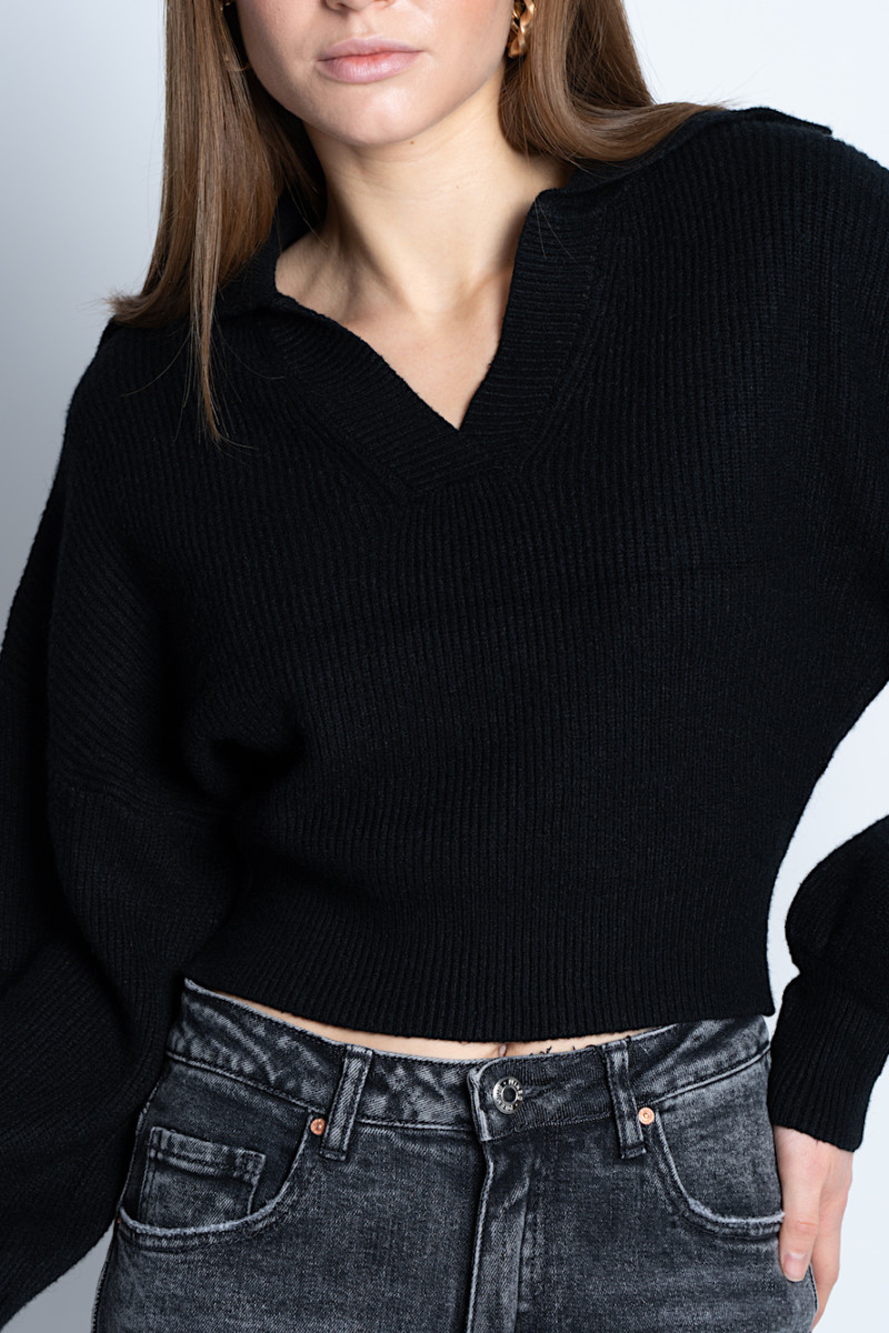 Чёрный свитер-поло итальянского бренда No-Na