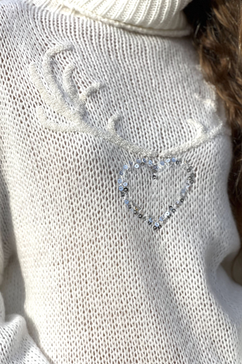 Белый свитер с высокой горловиной итальянского бренда No-Na