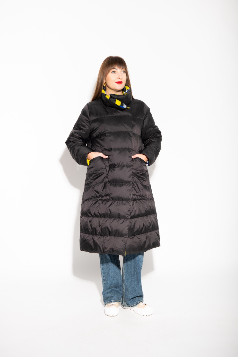 Чёрное перьевое двухстороннее пальто с накладными карманами итальянского бренда Dixie