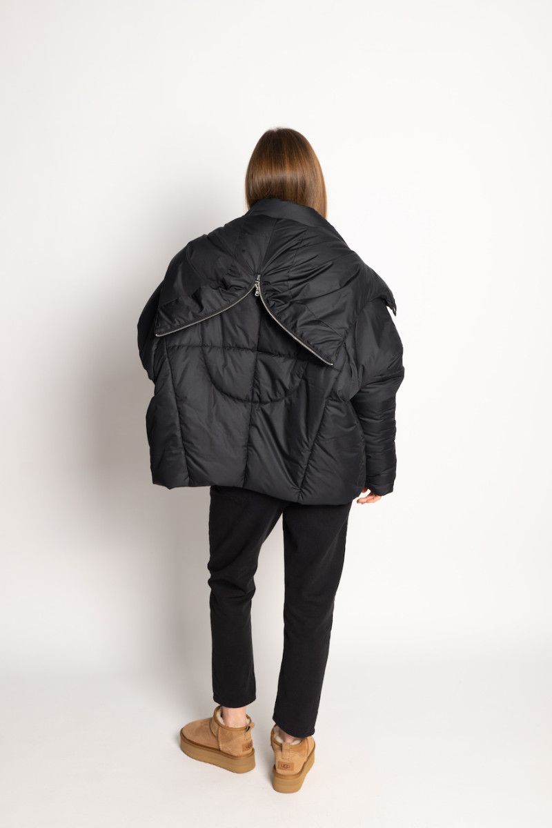 Чёрная куртка с капюшоном итальянского бренда Imperial