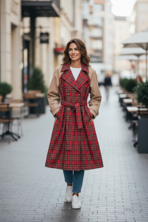 Бежевое пальто с красной клеткой итальянского бренда Imperial Бежевое пальто с красной клеткой итальянского бренда Imperial