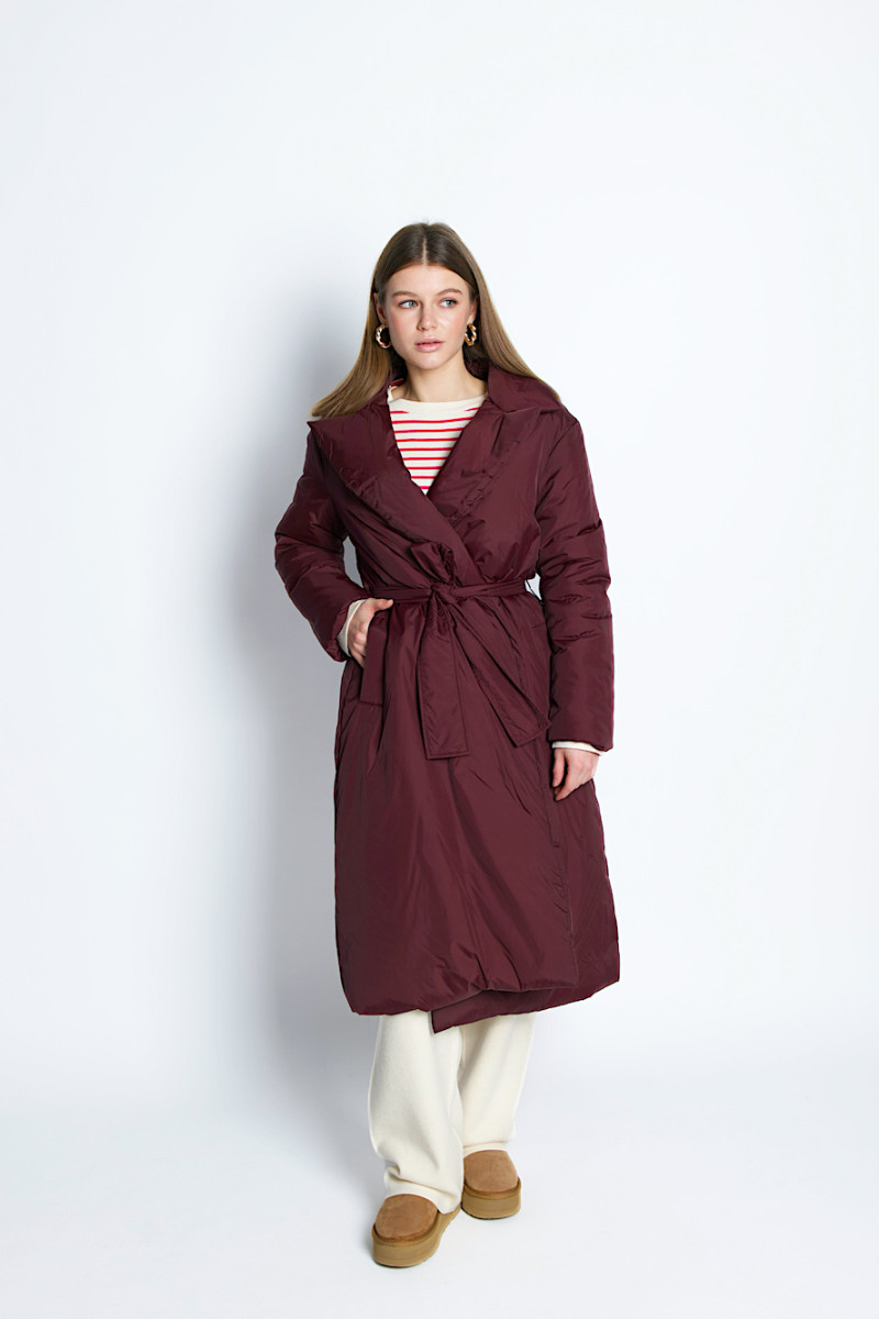 Длинное пальто с карманами на запах от итальянского бренда Imperial